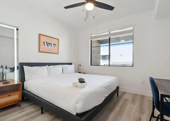 Cozysuites In Westgate With Pool 03 Glendale