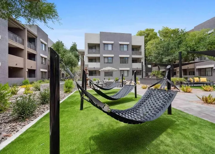 Cozysuites In Westgate With Pool 03 Apartment